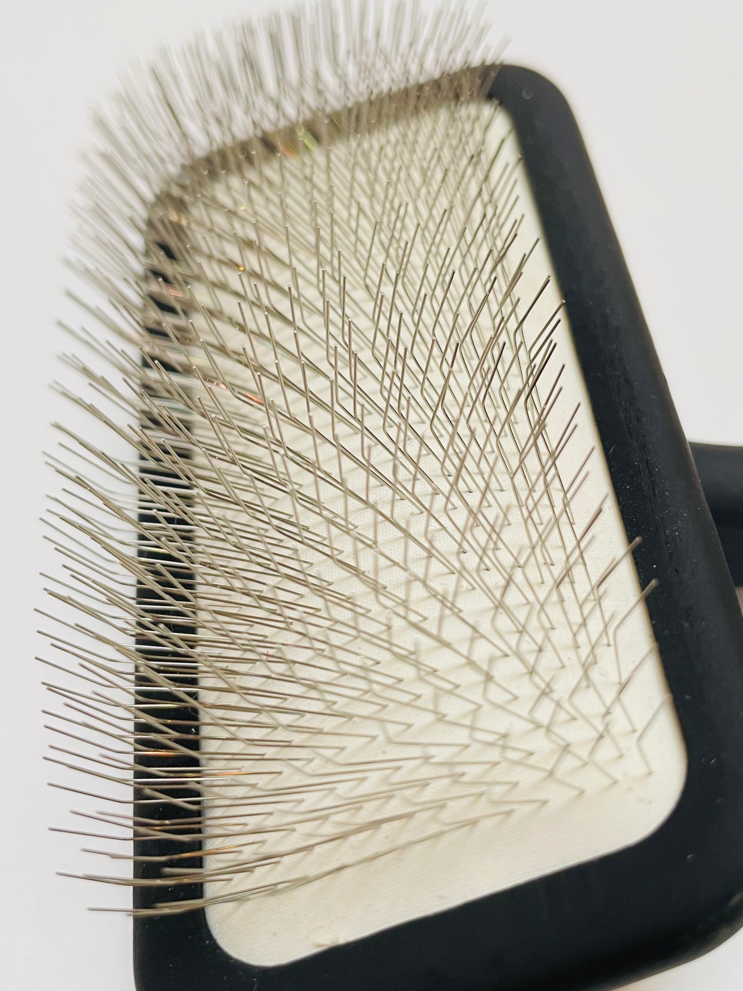 Hiko Ergonomic Slicker Brush